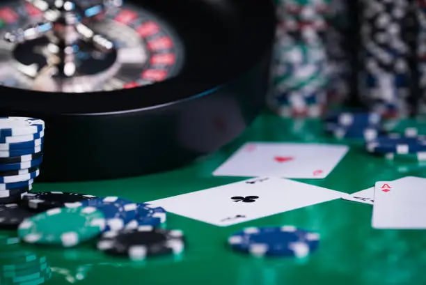 mmslot စလော့ — Mobile APP မှ Slot ကစားနေသော မြန်မာ ကစားသူ မြင်ကွင်း